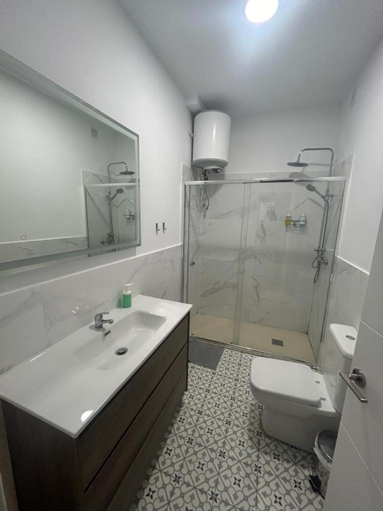 Apartamentos Pino Benidorm Dış mekan fotoğraf