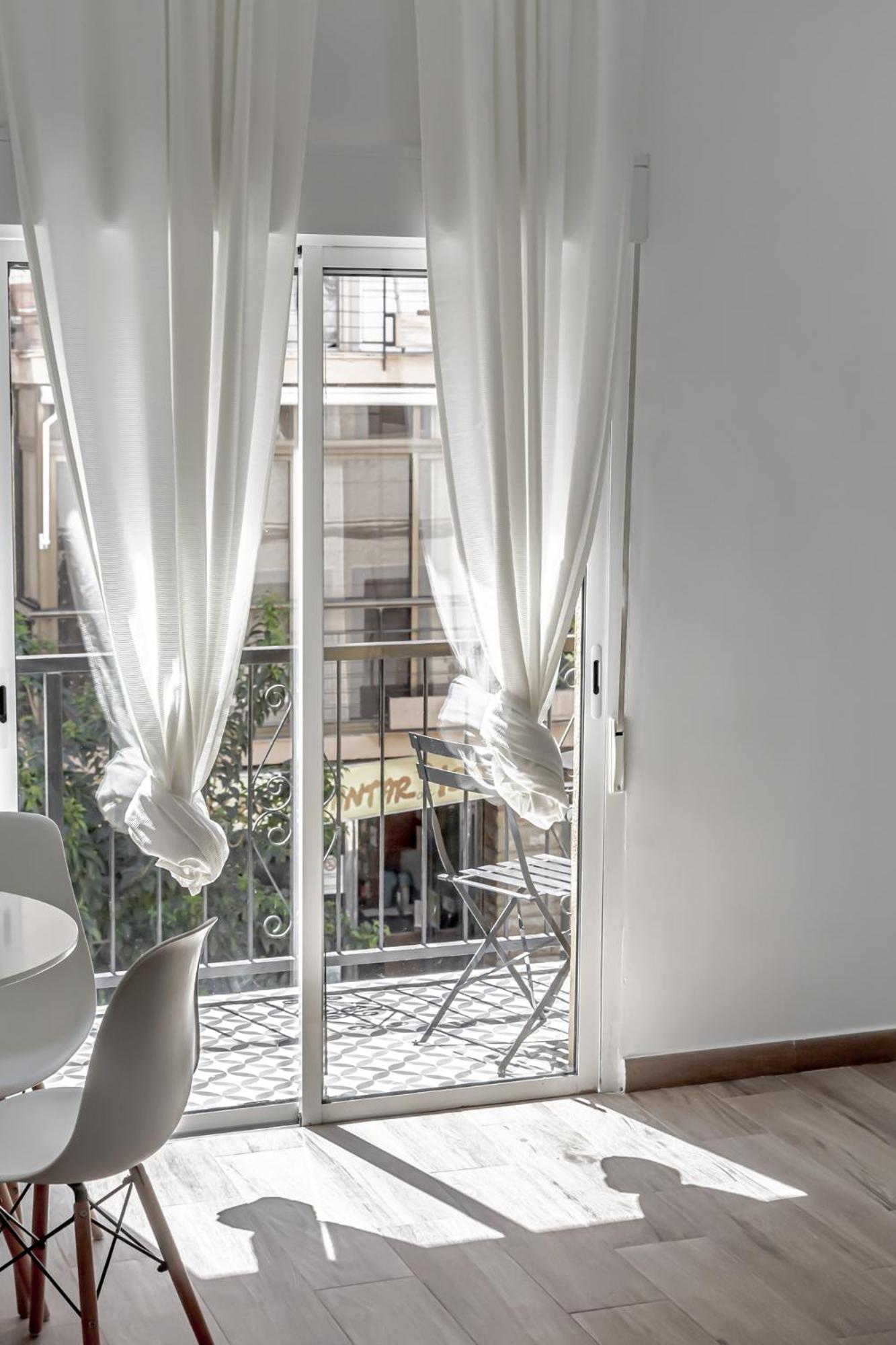 Apartamentos Pino Benidorm Oda fotoğraf