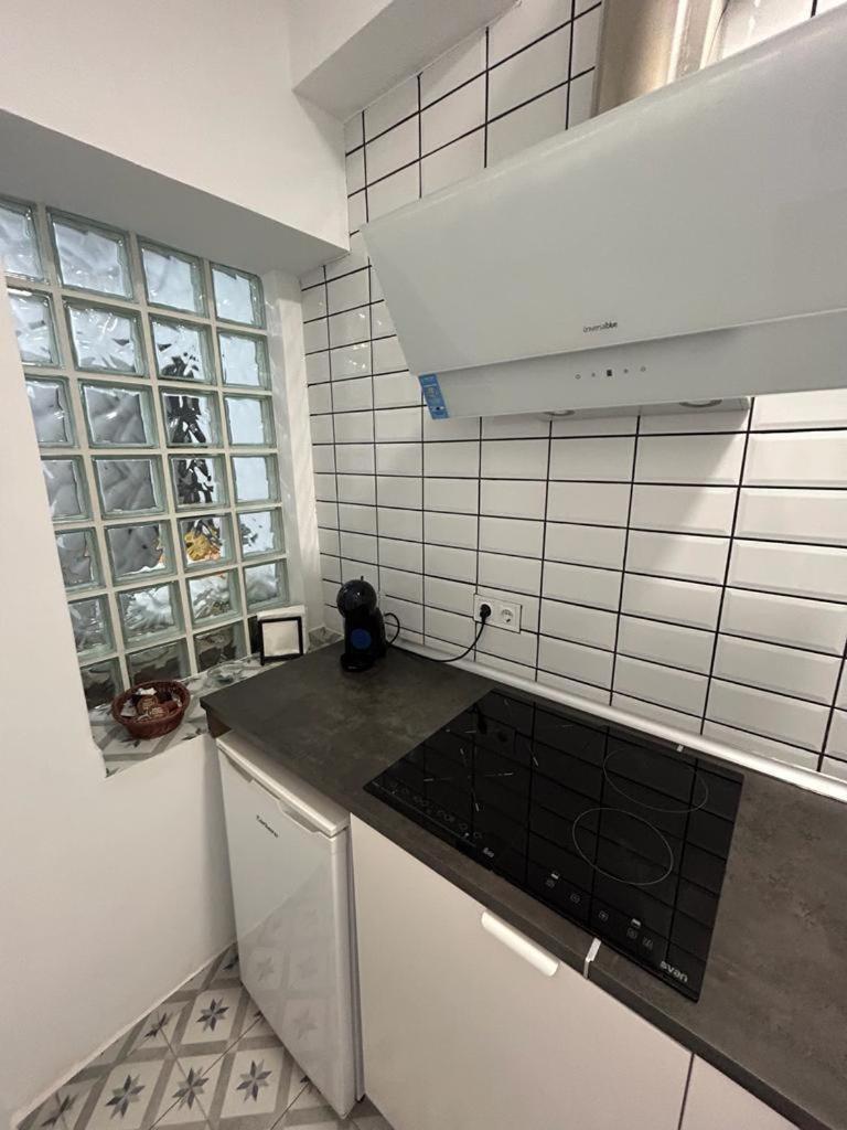 Apartamentos Pino Benidorm Oda fotoğraf