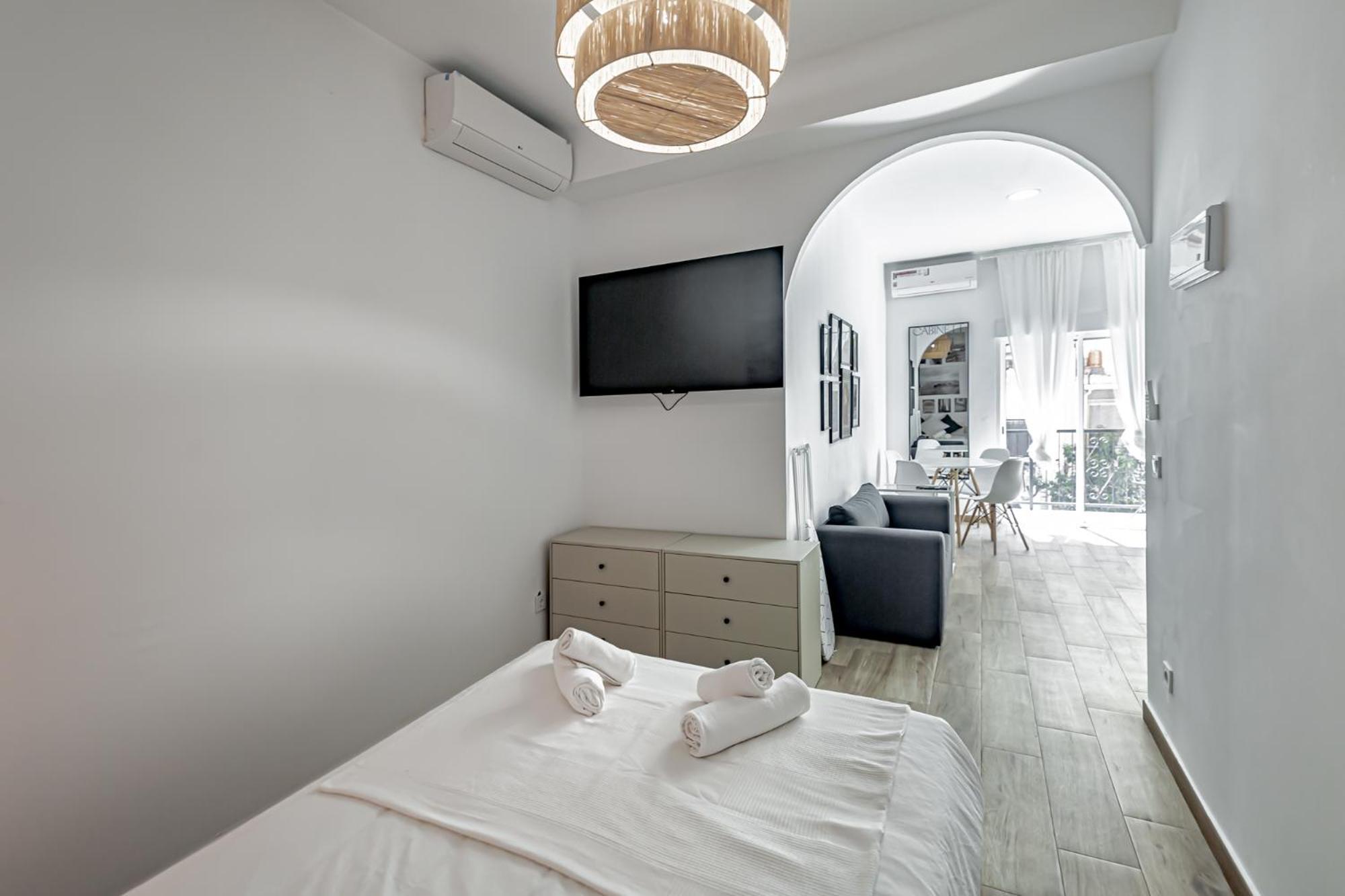 Apartamentos Pino Benidorm Oda fotoğraf