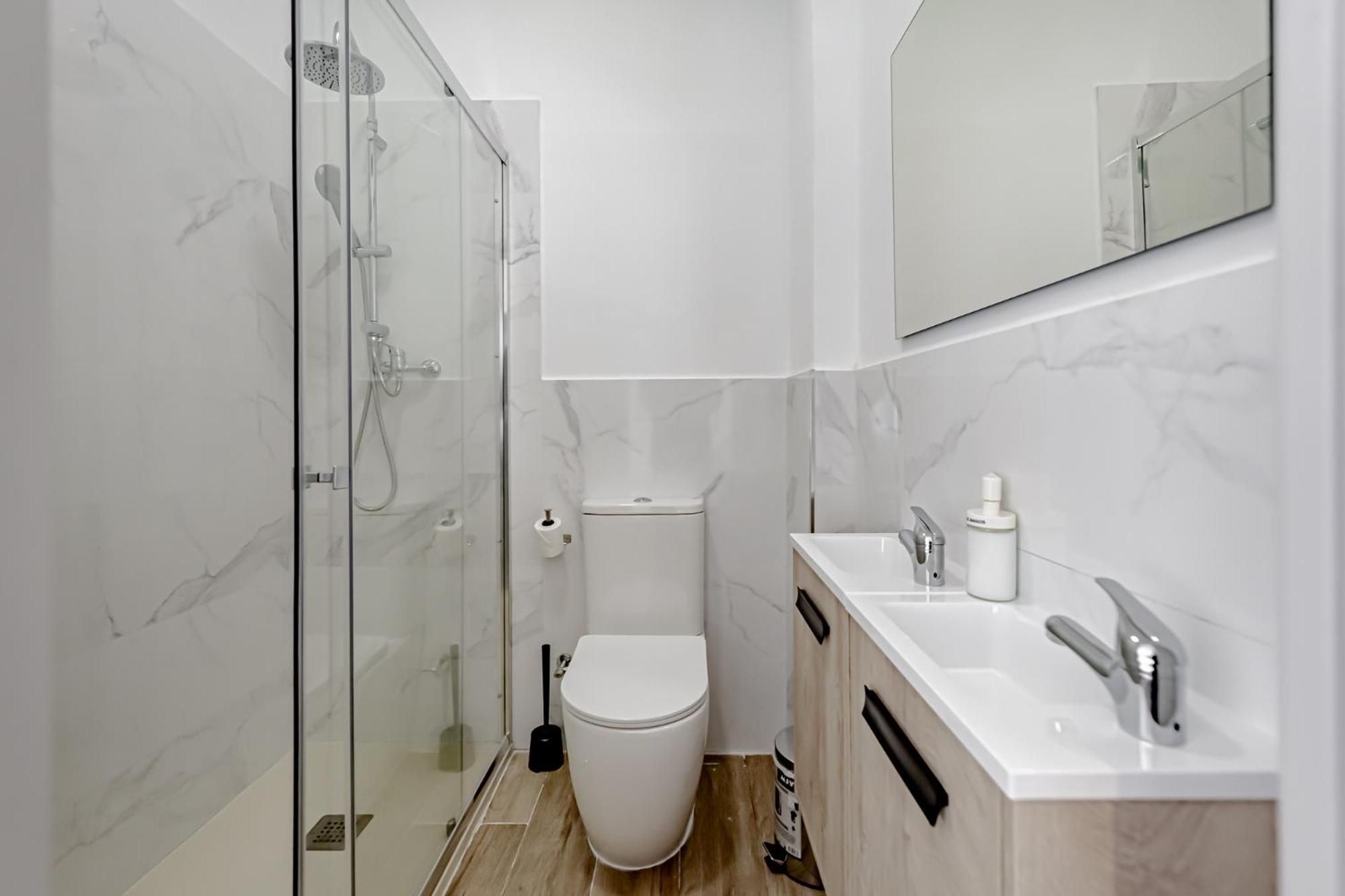 Apartamentos Pino Benidorm Oda fotoğraf