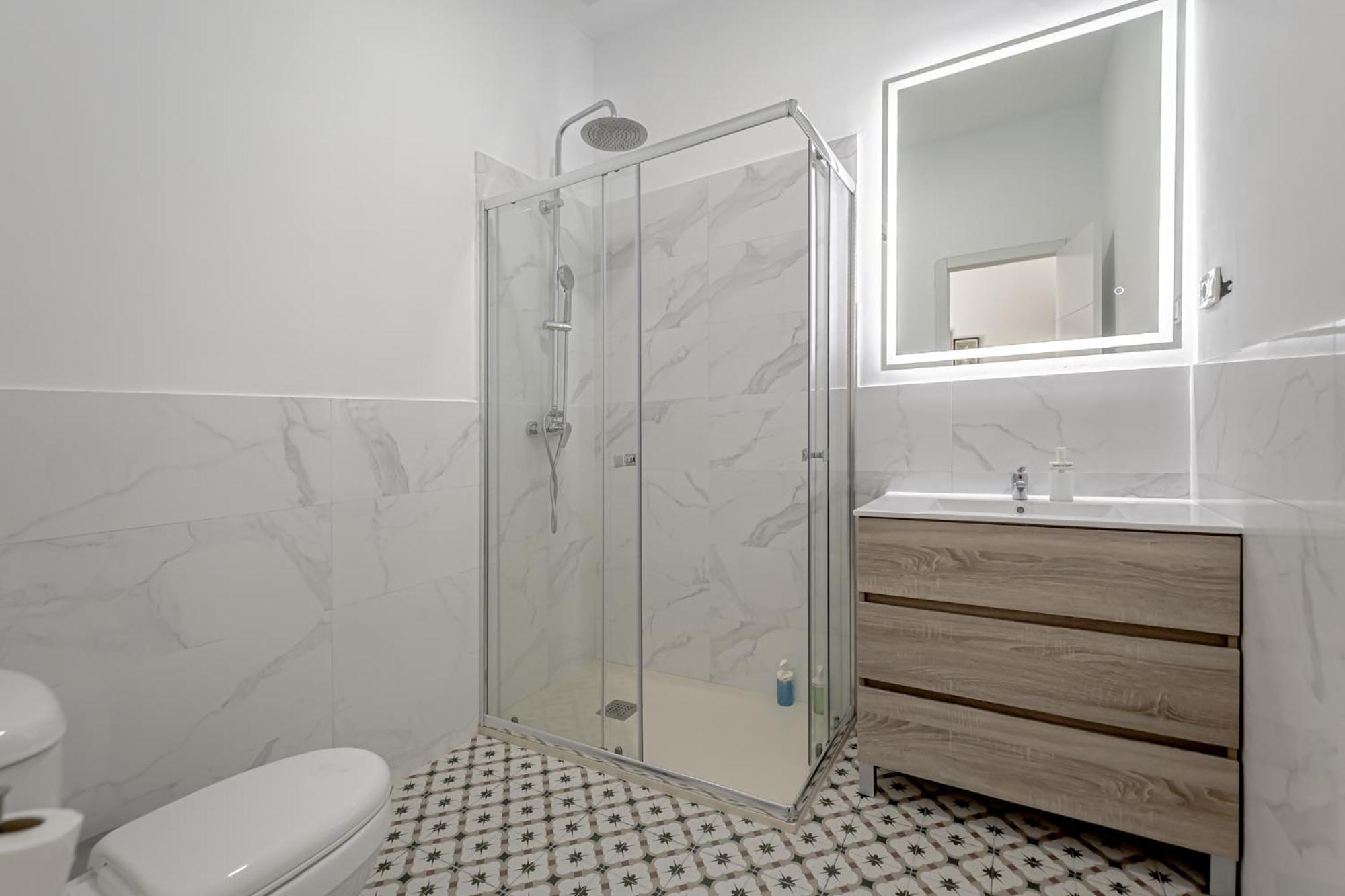 Apartamentos Pino Benidorm Oda fotoğraf